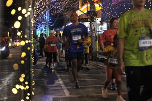 BIB: 4729, 3019, 4938
                            <button type="button" onclick="openModal(26220475)" class="btn btn-primary btn-sm float-right btn-popup" data-toggle="modal" data-target=".modal-high-quality">
                        <i class="fas fa-shopping-cart"></i> Add to Cart
                    </button>
                                            <button type="button" onclick="isThisMe(26220475, true)" class="btn btn-success btn-sm float-right btn-popup btn-isme hidden" data-toggle="tooltip" data-placement="bottom" title="นี่คือรูปของคุณใช่ไหม คลิกที่นี่เพื่อเอาเข้าอัลบั้ม">
                        <i class="fas fa-plus"></i> Add to album
                    </button>
                    <button type="button" onclick="isThisMe(26220475, false)" class="btn btn-warning btn-sm float-right btn-popup btn-isnotme hidden">
                        <i class="fas fa-ban"></i> Remove from album
                    </button>